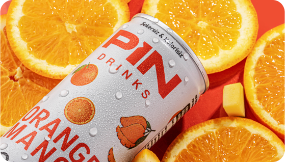 PIN Drinks Cool Lime Flavor Showcase - A close-up of the Cool Lime flavor, featuring a refreshing blend of natural lemon and invigorating mint. Sugar-free, calorie-free, preservative-free, colorant-free, plant-based, gluten-free, and vegan beverage.